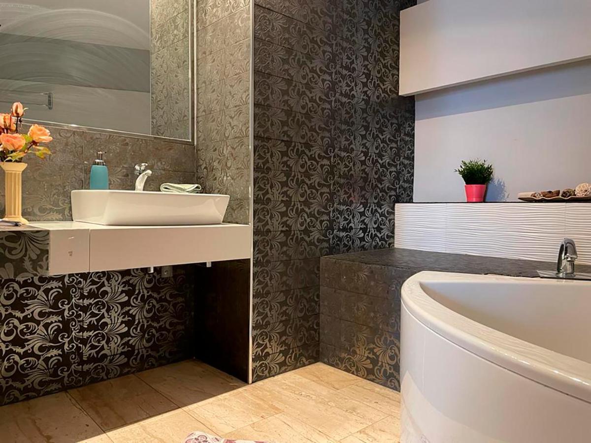 By La Rambla Rooms Barcelone Extérieur photo