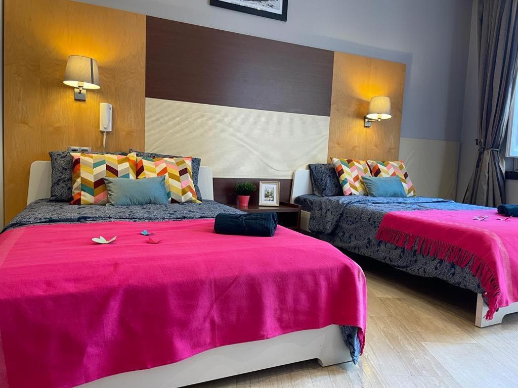 By La Rambla Rooms Barcelone Extérieur photo